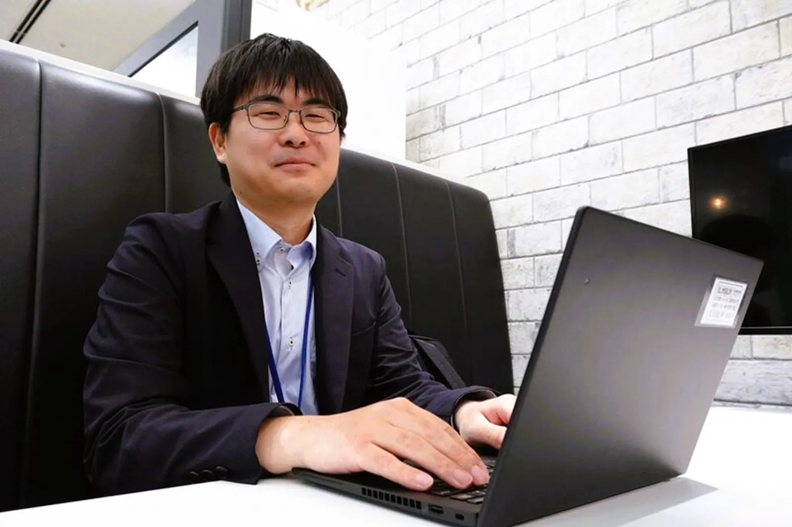 オムロン エキスパートエンジニアリング