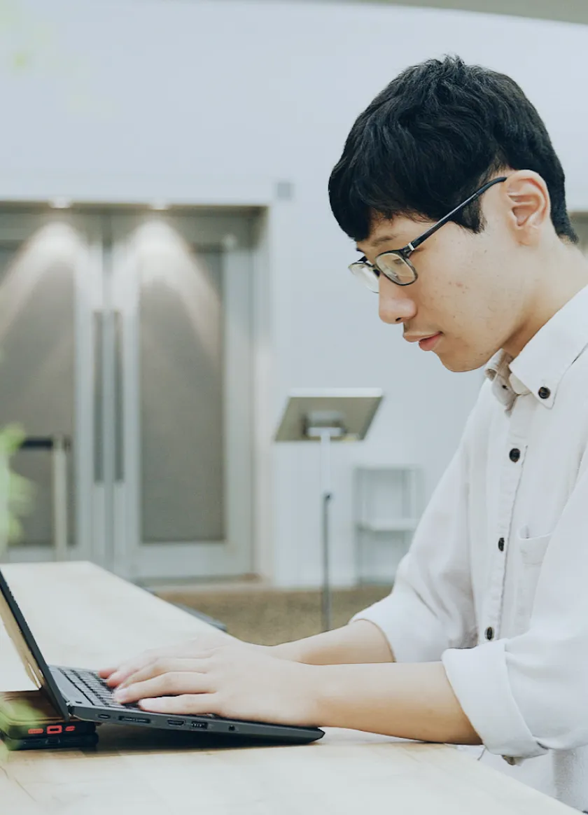 オムロン エキスパートエンジニアリング