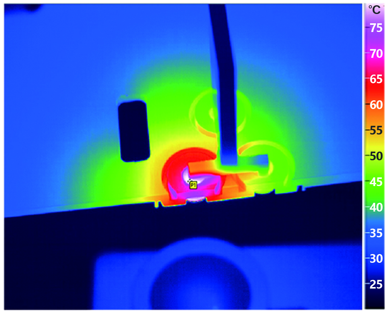 Fig. 19 View of a thermographic temperature measurement underway (during the heating of Hole (3))