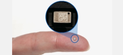 [Example of a 2D code on a very small part]