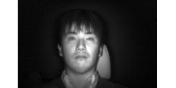 図3 近赤外線カメラによる人物の画像