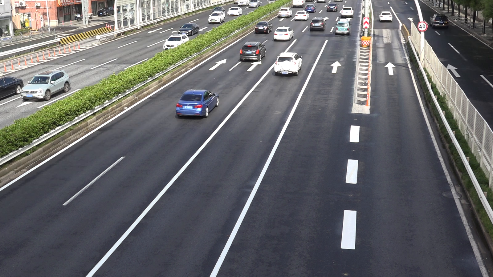 図2　実験現場の撮影映像（高速道路）
