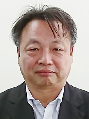 西山 佳秀