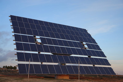 太陽光追尾型発電システム