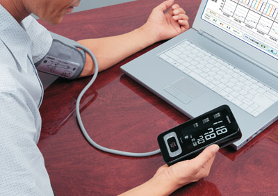 オムロンデジタル自動血圧計HEM-7301-IT（K）ブラック