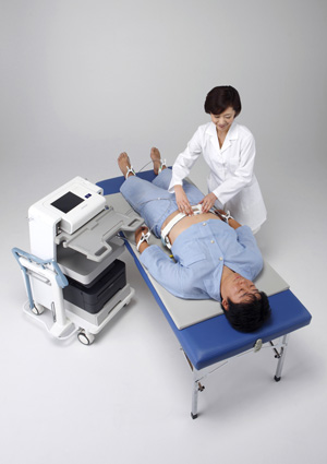 オムロン 内臓脂肪測定装置 HDS-2000　DUALSCAN（デュアルスキャン）