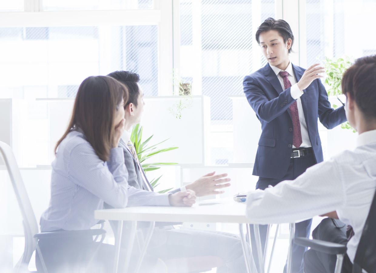 複数人数での会話のイメージ画像